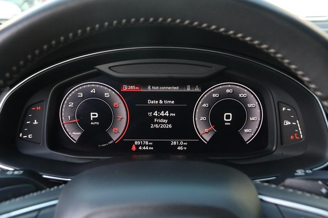 Audi Q8 Vehicle Image 14