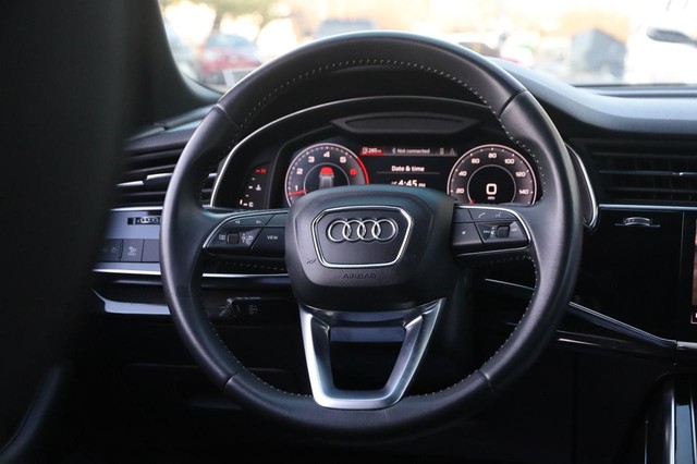 Audi Q8 Vehicle Image 24