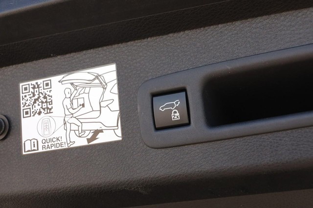 Toyota Sienna Vehicle Image 08