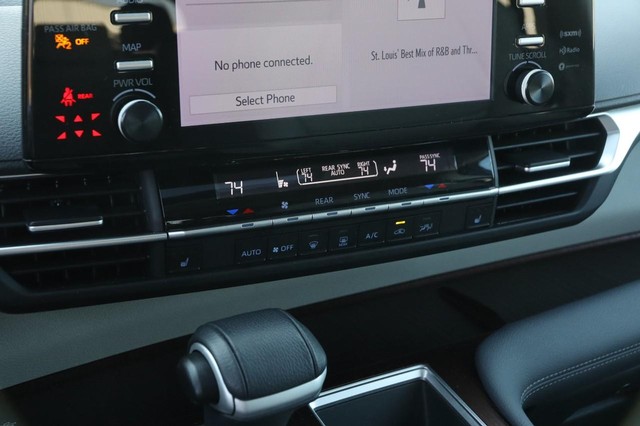 Toyota Sienna Vehicle Image 20