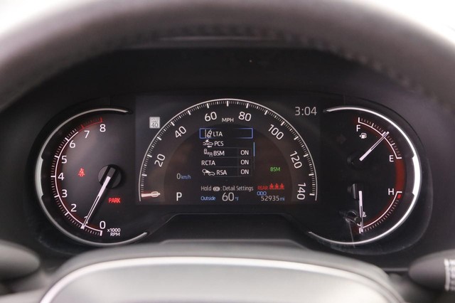 Toyota RAV4 Vehicle Image 13