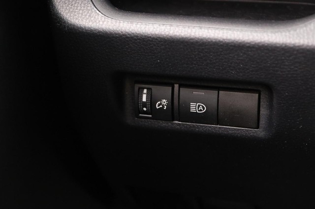 Toyota RAV4 Vehicle Image 19