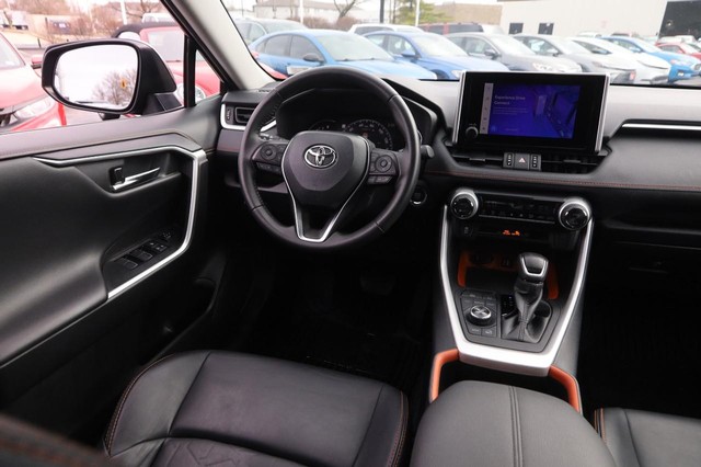 Toyota RAV4 Vehicle Image 21