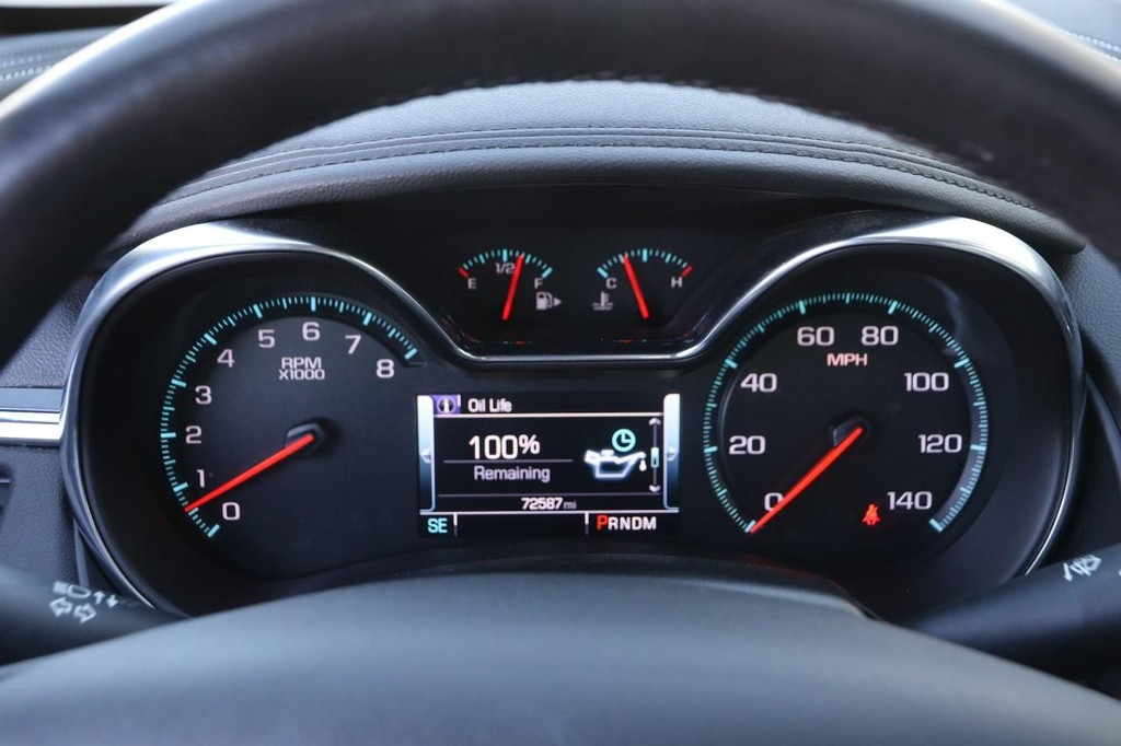 Chevrolet Impala Vehicle Full-screen Gallery Image 14