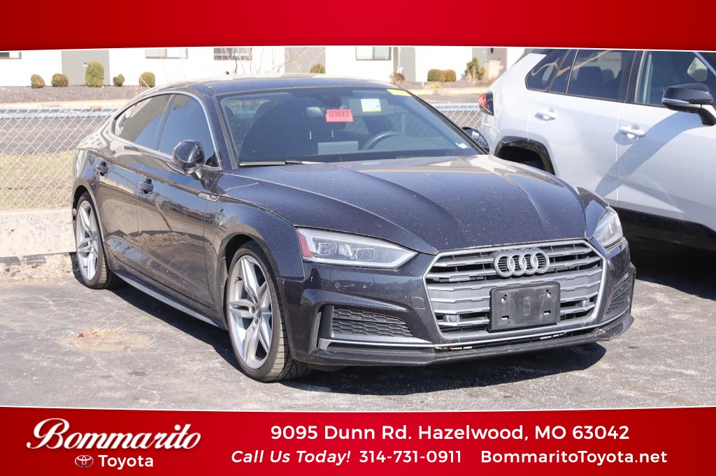 Audi A5 Sportback Vehicle Full-screen Gallery Image 01