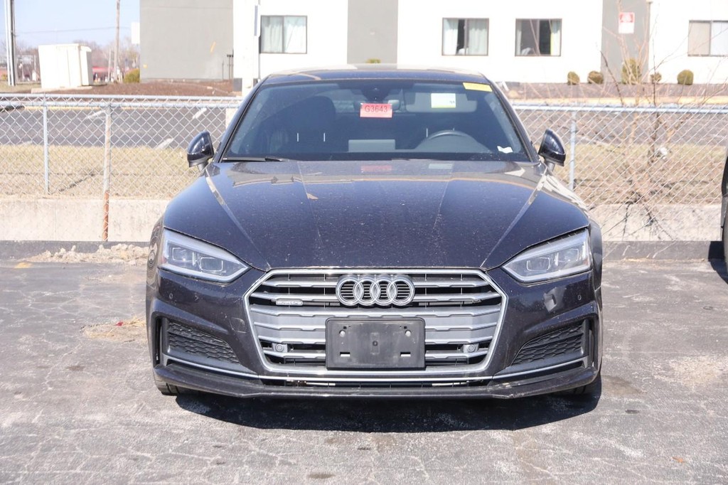 Audi A5 Sportback Vehicle Full-screen Gallery Image 02