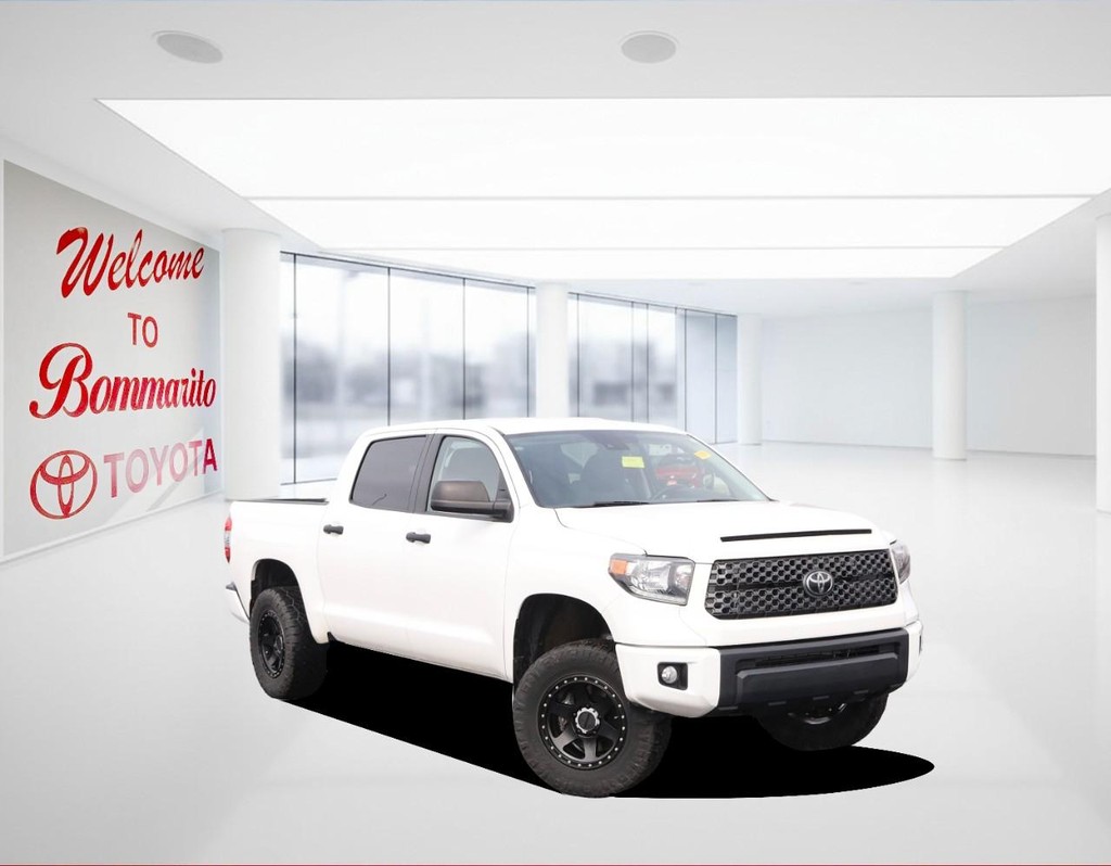Toyota Tundra 4WD Vehicle Full-screen Gallery Image 2
