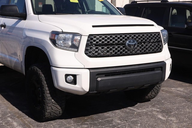 Toyota Tundra 4WD Vehicle Image 02