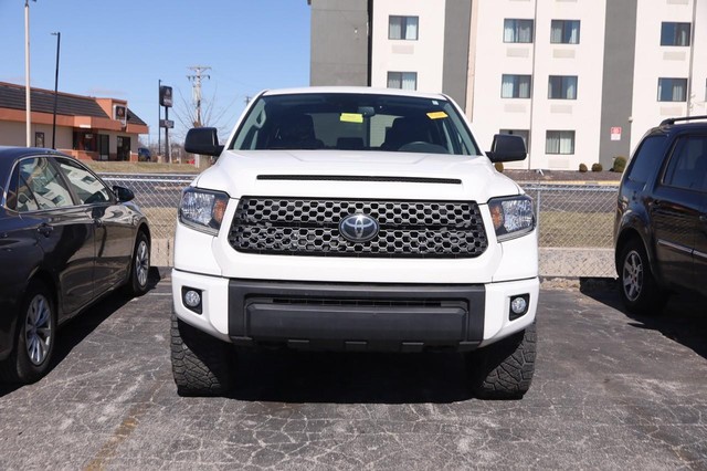 Toyota Tundra 4WD Vehicle Image 03