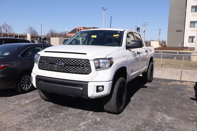 Toyota Tundra 4WD Vehicle Image 04