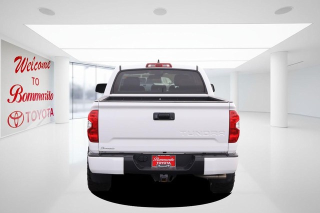 Toyota Tundra 4WD Vehicle Image 06