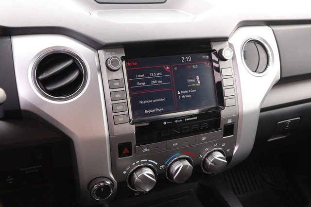 Toyota Tundra 4WD Vehicle Image 15