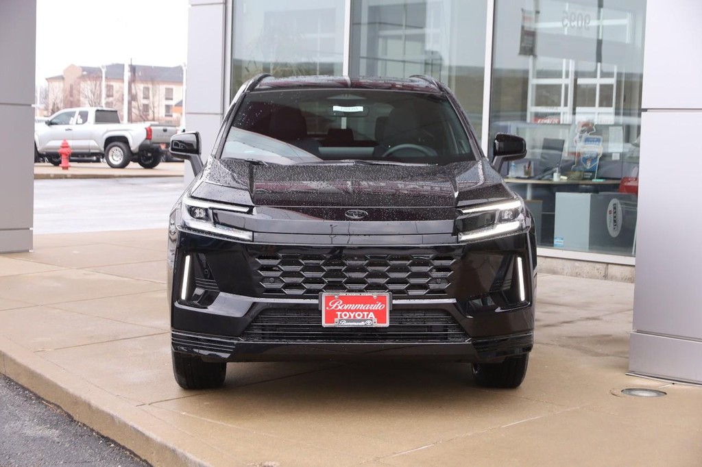 Toyota RAV4 Vehicle Full-screen Gallery Image 4