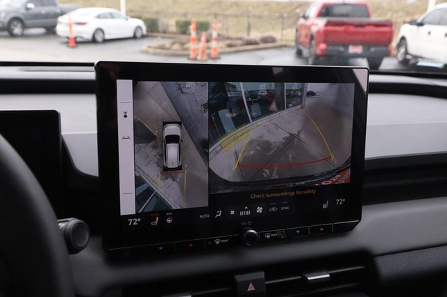 Toyota RAV4 Vehicle Image 18