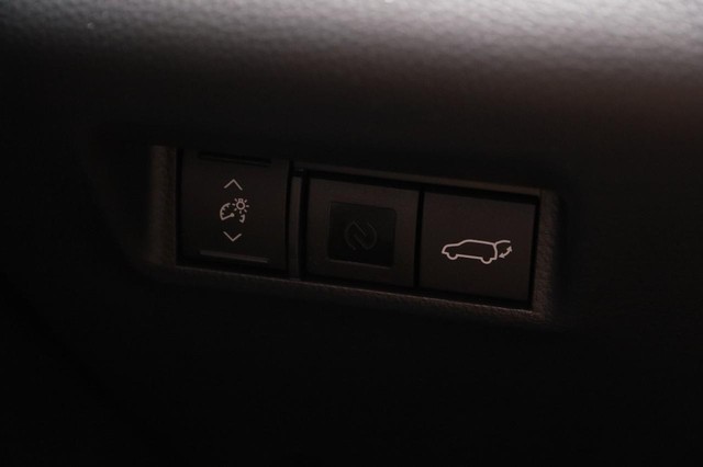 Toyota RAV4 Vehicle Image 23