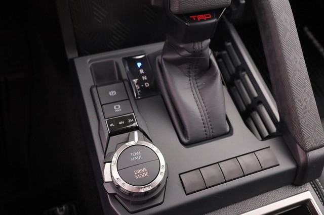 Toyota Tacoma 4WD Vehicle Image 19