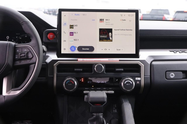 Toyota Tacoma 4WD Vehicle Image 24