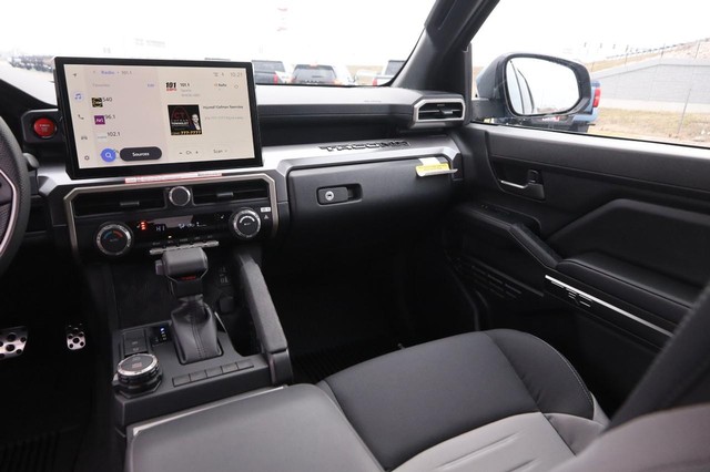 Toyota Tacoma 4WD Vehicle Image 25