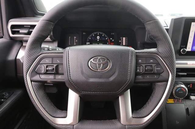 Toyota Tacoma 4WD Vehicle Image 10
