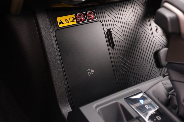 Toyota Tacoma 4WD Vehicle Image 19