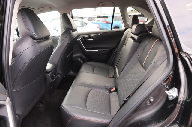 Toyota RAV4 Vehicle Image 08