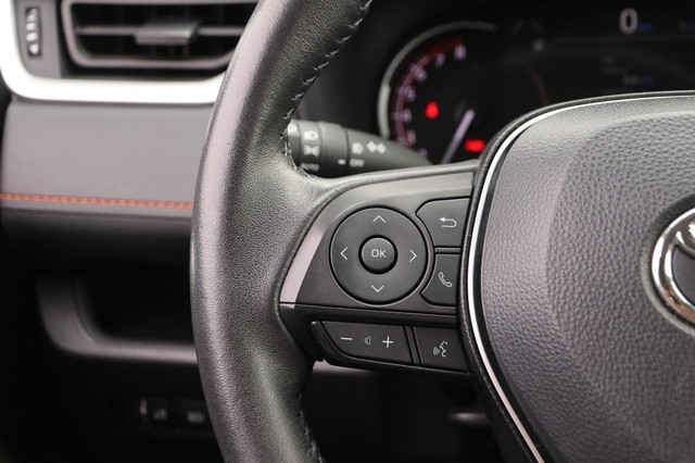 Toyota RAV4 Vehicle Image 10