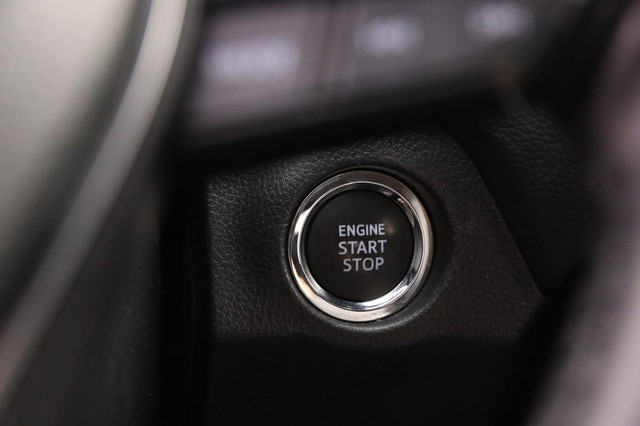 Toyota RAV4 Vehicle Image 13