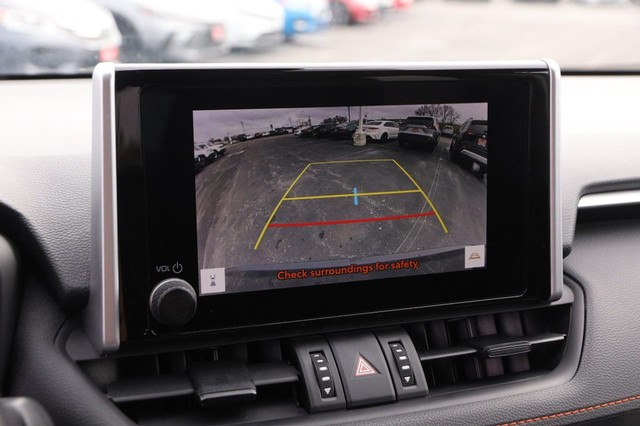 Toyota RAV4 Vehicle Image 15