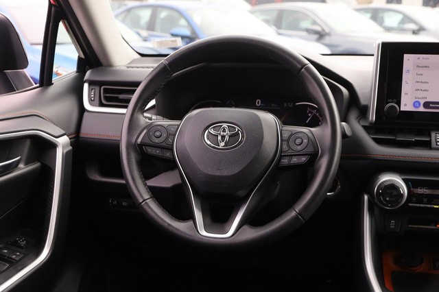 Toyota RAV4 Vehicle Image 21