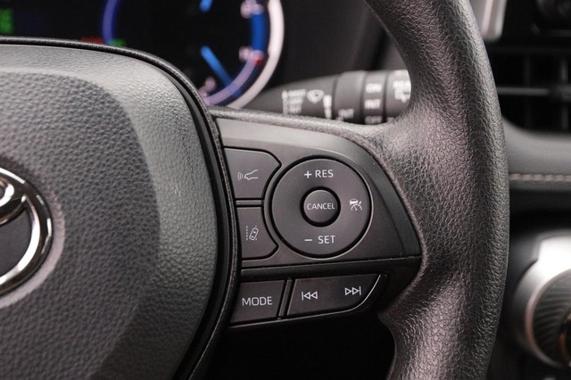 Toyota RAV4 Vehicle Image 12