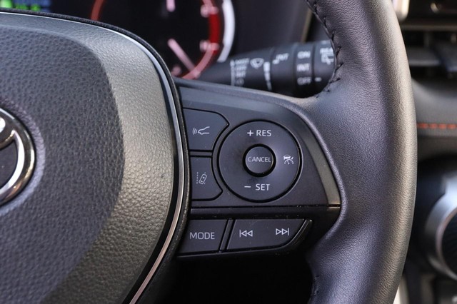 Toyota RAV4 Vehicle Image 12