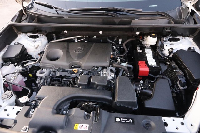 Toyota RAV4 Vehicle Image 26