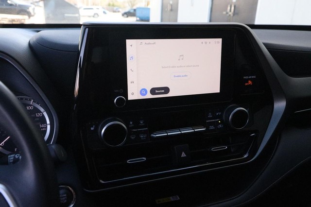 Toyota Highlander Vehicle Image 18