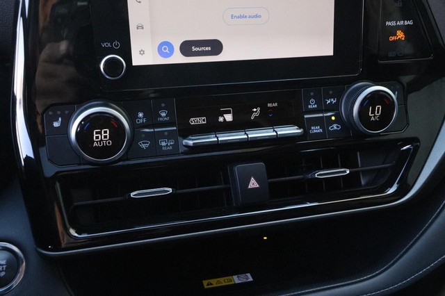 Toyota Highlander Vehicle Image 20