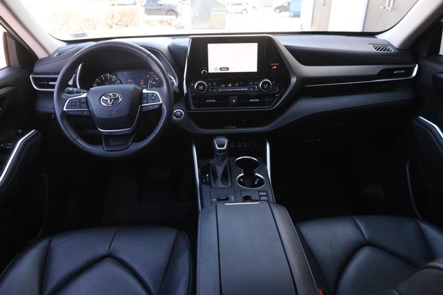 Toyota Highlander Vehicle Image 23
