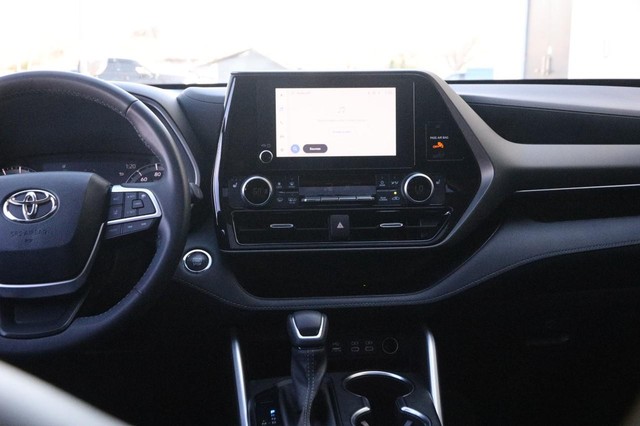Toyota Highlander Vehicle Image 26