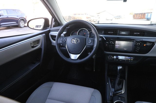 Toyota Corolla Vehicle Image 21