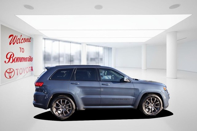 Jeep Grand Cherokee Vehicle Image 05