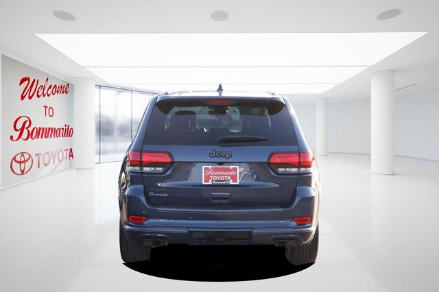 Jeep Grand Cherokee Vehicle Image 06