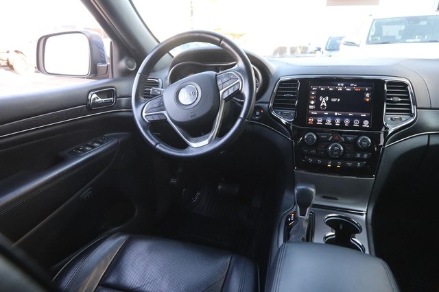 Jeep Grand Cherokee Vehicle Image 22