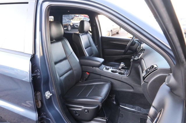 Jeep Grand Cherokee Vehicle Image 26