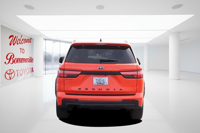 Toyota Sequoia Vehicle Image 06