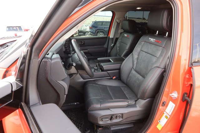 Toyota Sequoia Vehicle Image 10