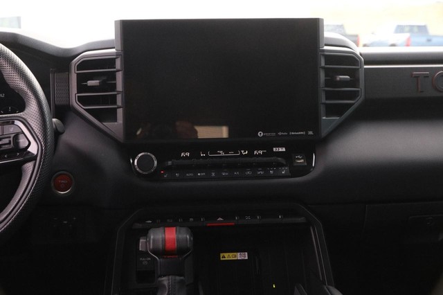 Toyota Sequoia Vehicle Image 28