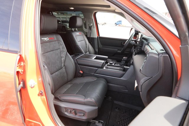 Toyota Sequoia Vehicle Image 30