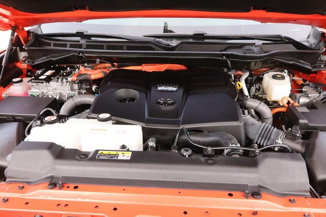 Toyota Sequoia Vehicle Image 31