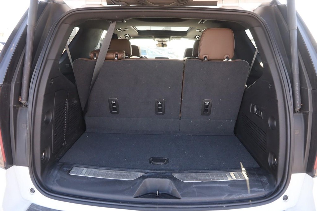 Chevrolet Tahoe Vehicle Full-screen Gallery Image 07