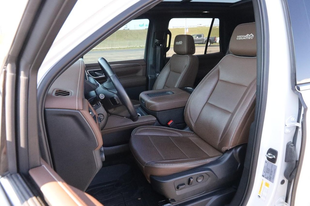 Chevrolet Tahoe Vehicle Full-screen Gallery Image 11