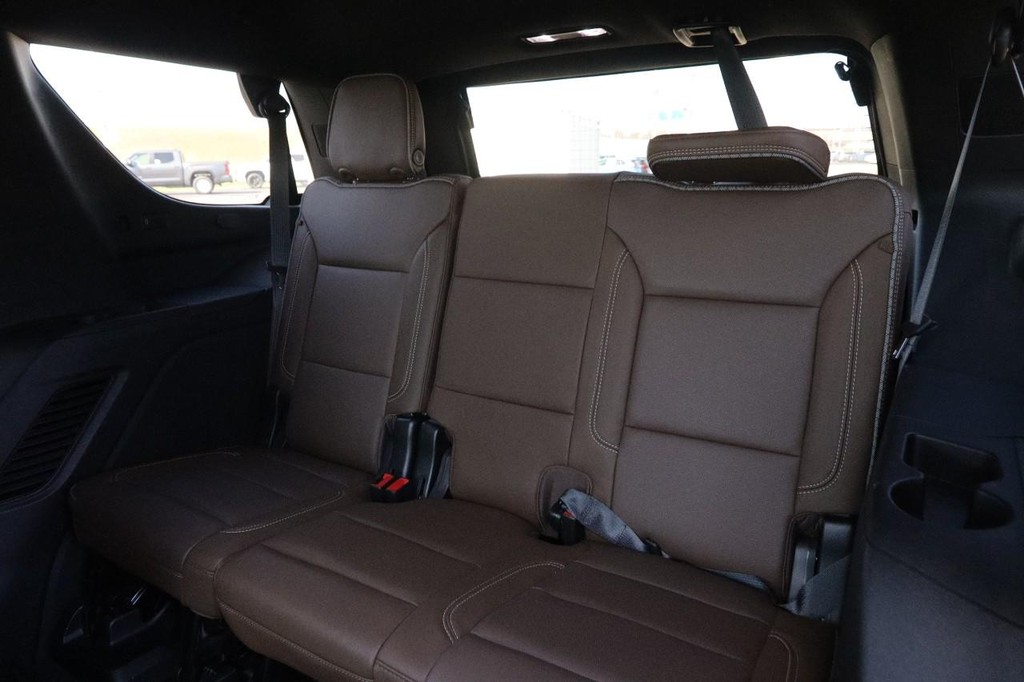 Chevrolet Tahoe Vehicle Full-screen Gallery Image 13