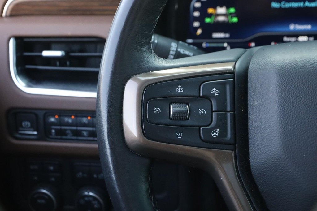 Chevrolet Tahoe Vehicle Full-screen Gallery Image 15